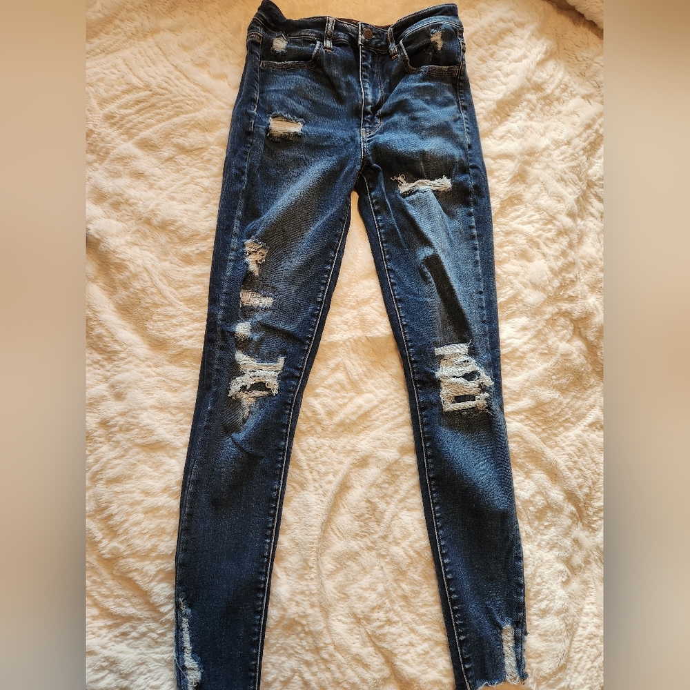 Distressed AE Jeans